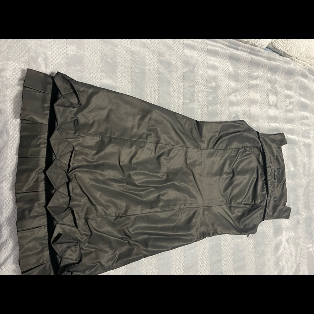 CUE Gray Dress, made in Australia. In Good condition.